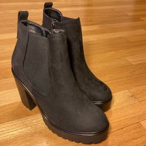 Refresh Black Platform Combat Boots